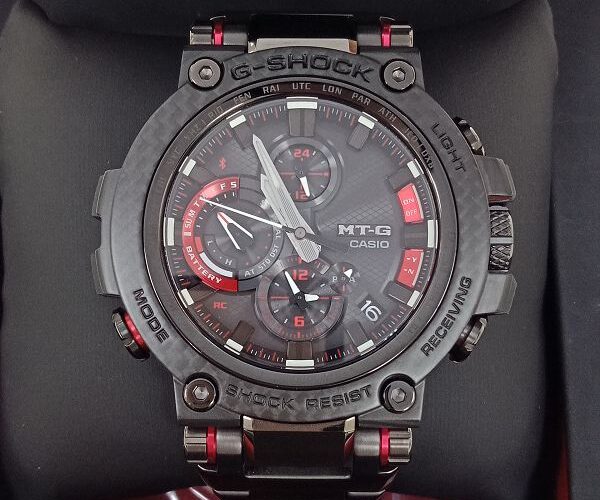 台中精品手錶流當 新品 未使用 CASIO 卡西歐 G-SHOCK 碳纖維錶圈 電波 男錶 盒單齊 特價出清 KR023
